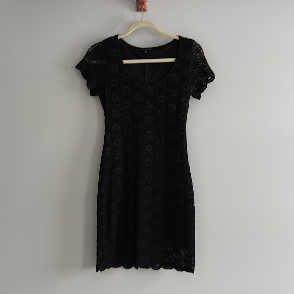 Tiana B black lined lace short sleeves dress. Size 4 Petite.